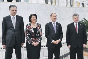 Crnogorcima samo prazna obećanja