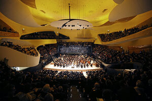Oland otvorio Parisku filharmoniju