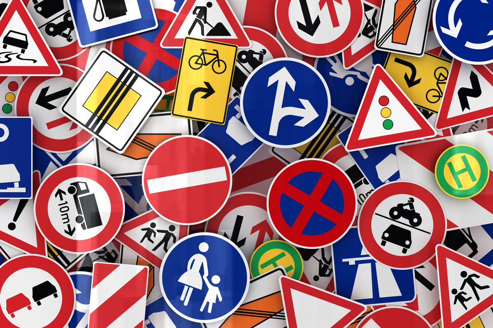 saobraćajni znakovi, Foto: Shutterstock