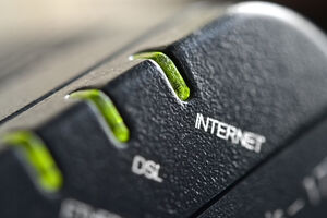 Internet u Crnoj Gori ostaje papren