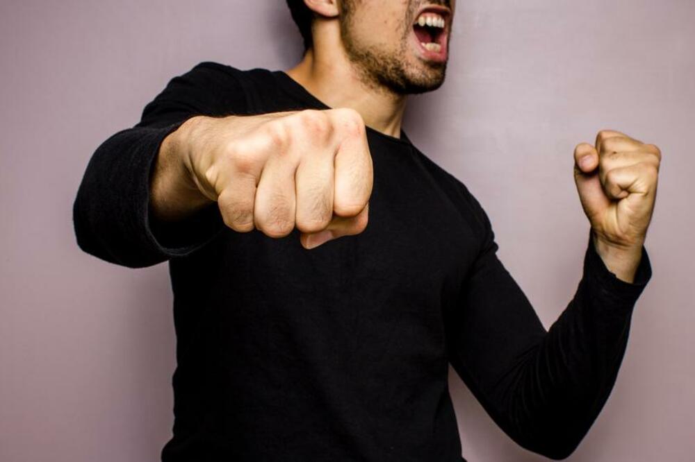 napad, Foto: Shutterstock.com