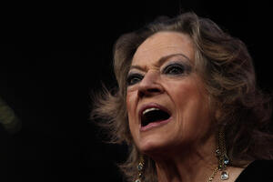 Preminula Anita Ekberg