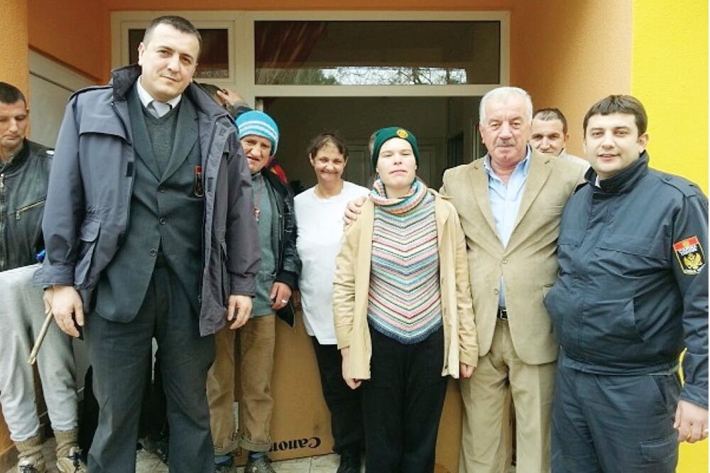 Uprava carina, Foto: Komanski most