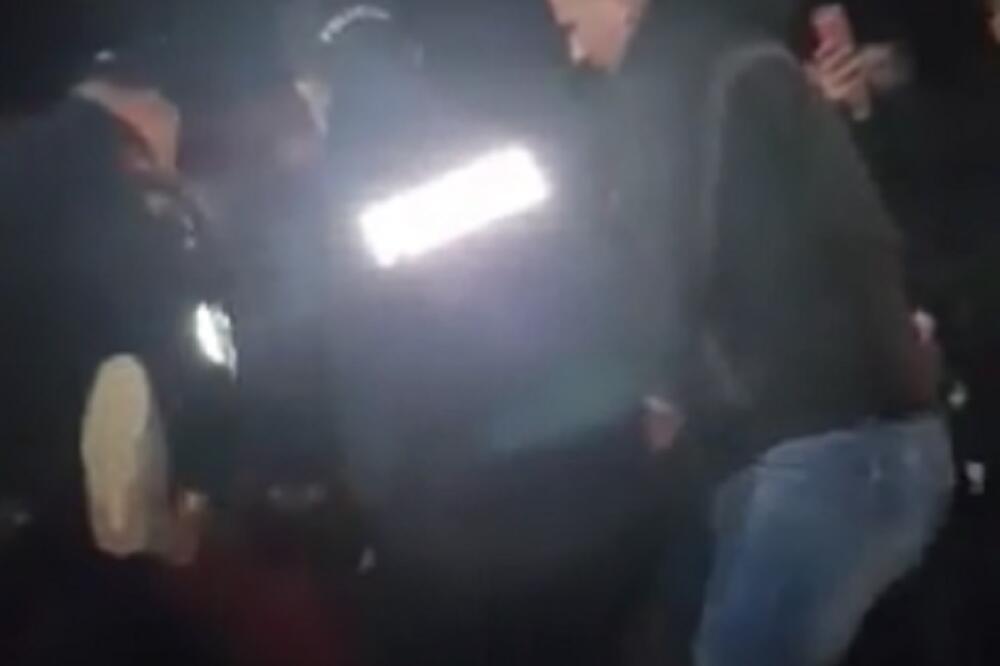 Detalj tokom intervencije policije u Baru, Foto: Printcreen