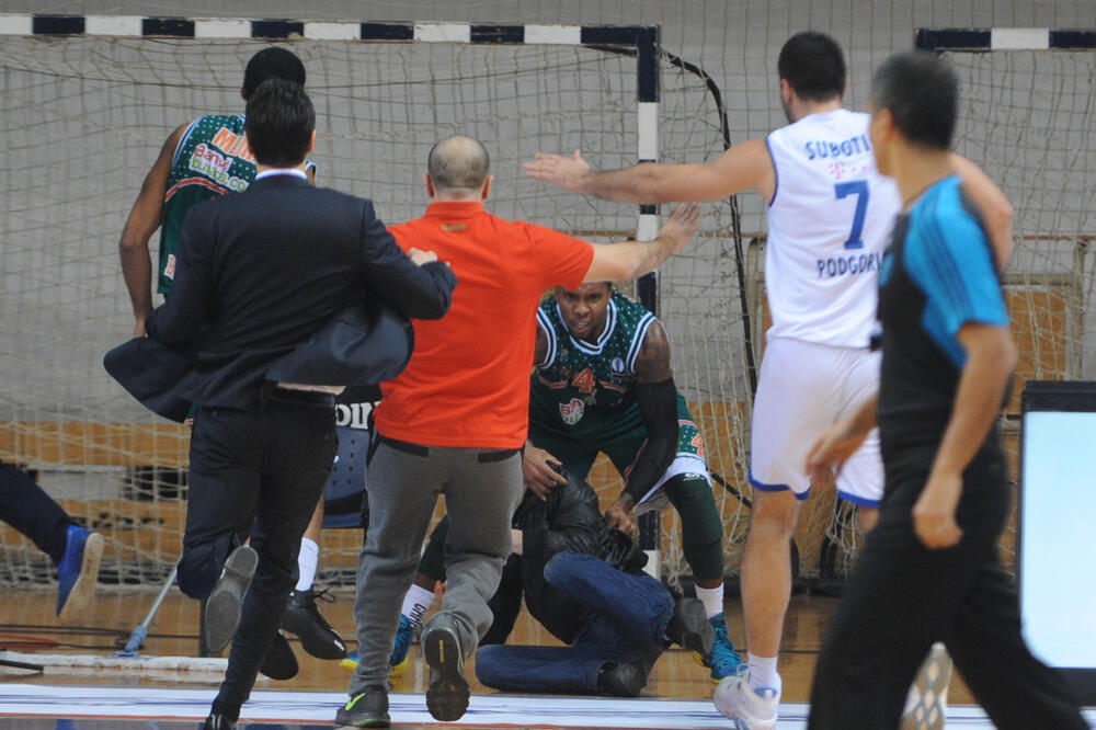 Budućnost - Banvit, Foto: Savo Prelević