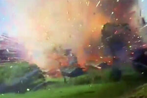 Pogledajte kako izgleda eksplozija 10 tona vatrometa