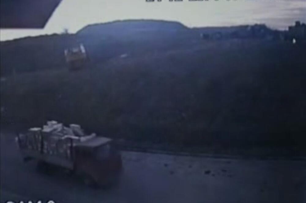 Krađa torti sa deponije u Kragujevcu, Foto: Screenshot (YouTube)