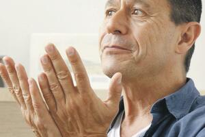 "Carstvo" Emanuela Karera: Ideja o Bogu nema mjesta u mom životu