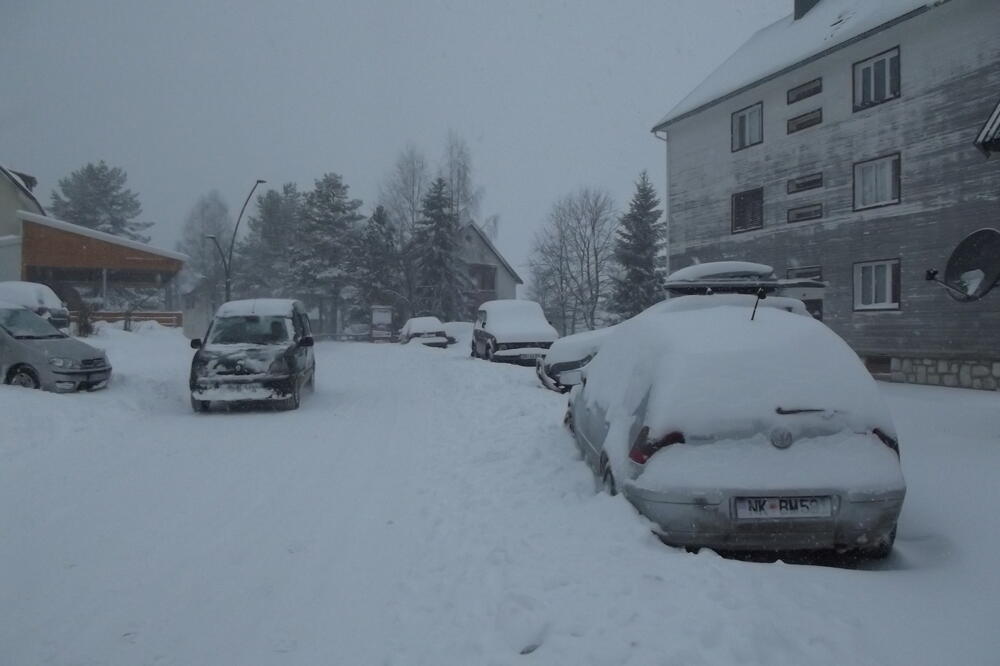 Žabljak, snijeg, Foto: Obrad Pješivac