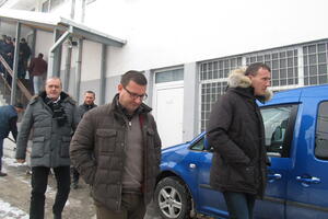Even after the indefinite postponement of the trial of Sarić and Lončar...