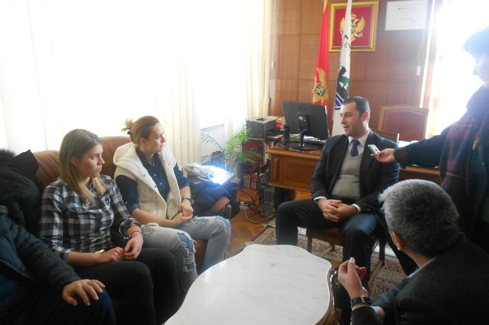 Ema Ramusović, Sonja Barjaktarović, Dragoslav Šćekić, Foto: Tufik Softić