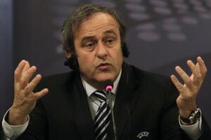 Platini se zalaže za uvođenje bijelih kartona
