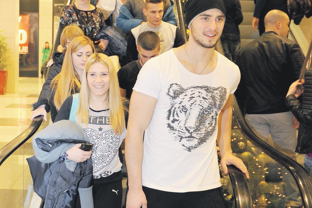 Šoping najt, Delta, Foto: Zoran Đurić