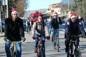 Subota, sunce, bicikla: Novogodišnji Critical Mass u Podgorici