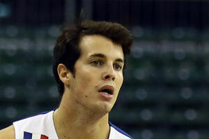 Tomas Ertel potpisao za Efes