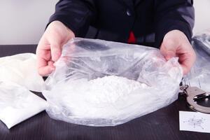 Zaplijenjeno pola kilograma heroina, uhapšena jedna osoba