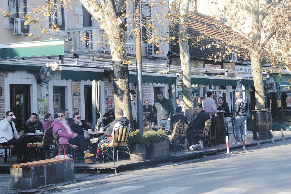 Podgorica, Njegoševa ulica, Foto: Boris Pejović