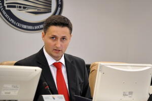 Bosanski poslanik traži poništenje graničnog ugovora sa CG