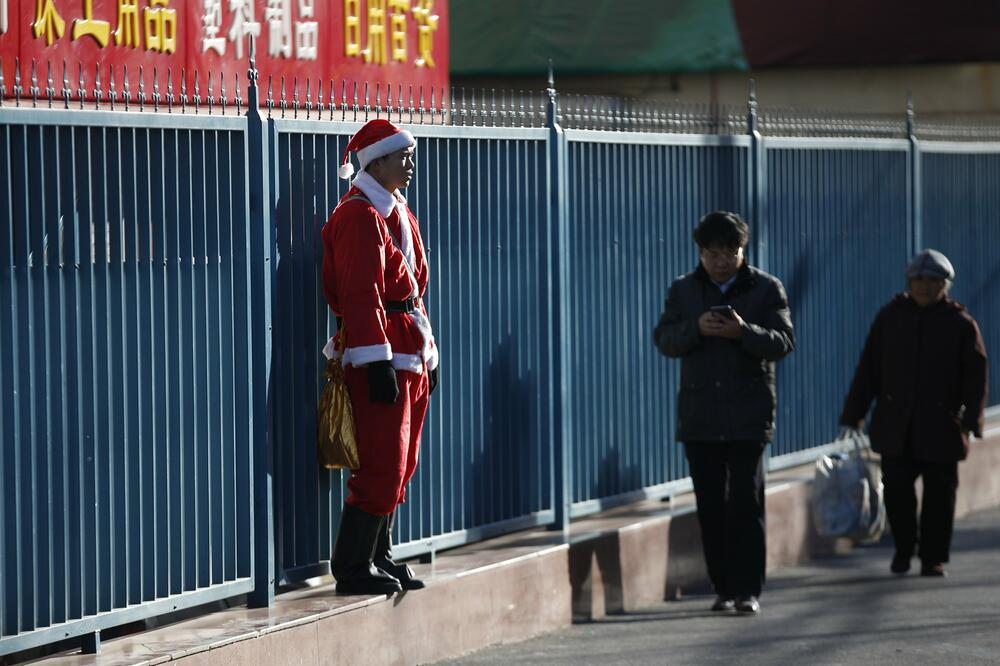 Kina deda mraz, Foto: Reuters