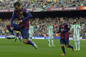 Petica Barselone protiv Kordobe, prvijenac Suaresa, pobjeda...