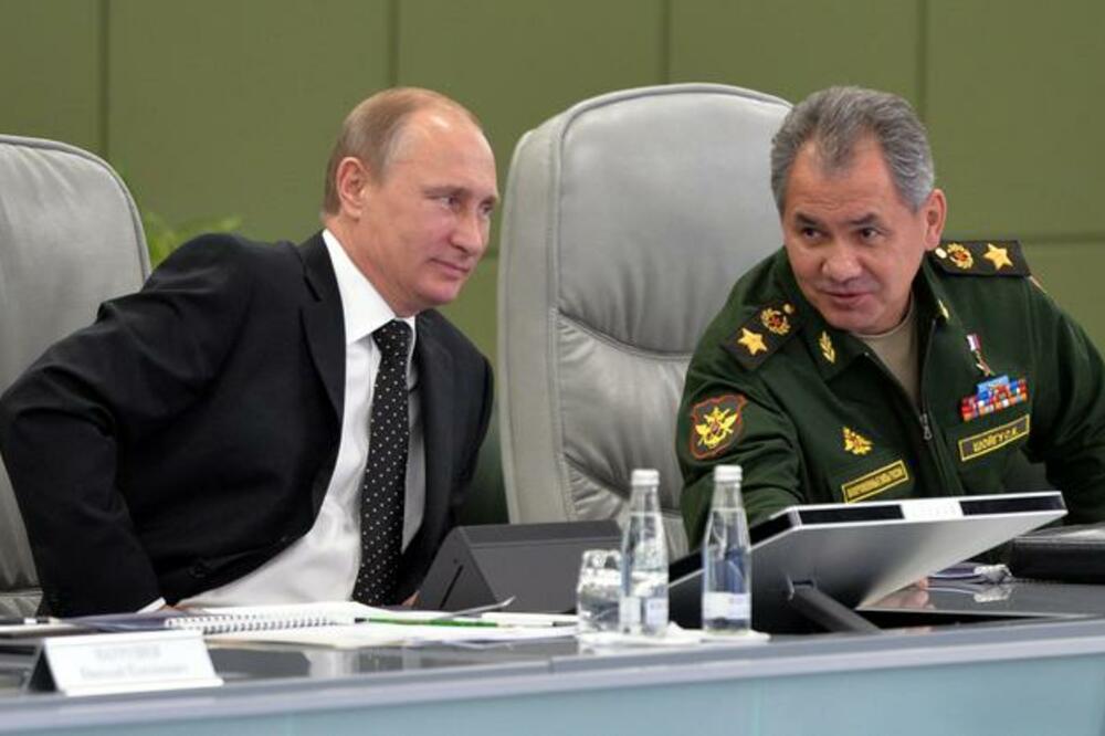 Vladimir Putin, Sergej Šojgu, Foto: Beta-AP