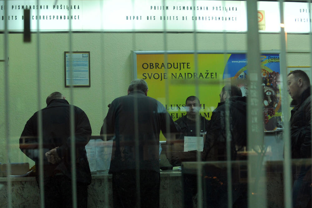 Pošta pljačka, Foto: Savo Prelević