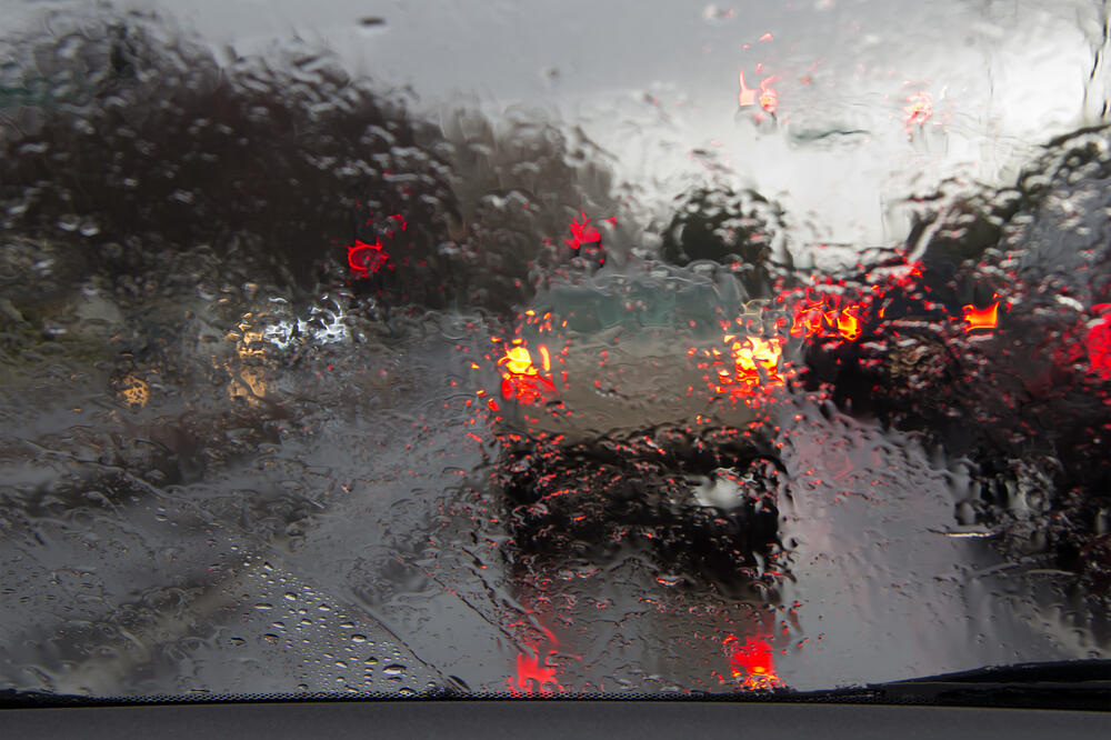 saobraćaj kiša AMSCG, Foto: Shutterstock