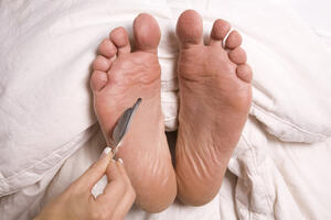 Mala istorija golicanja kao metoda za mučenje