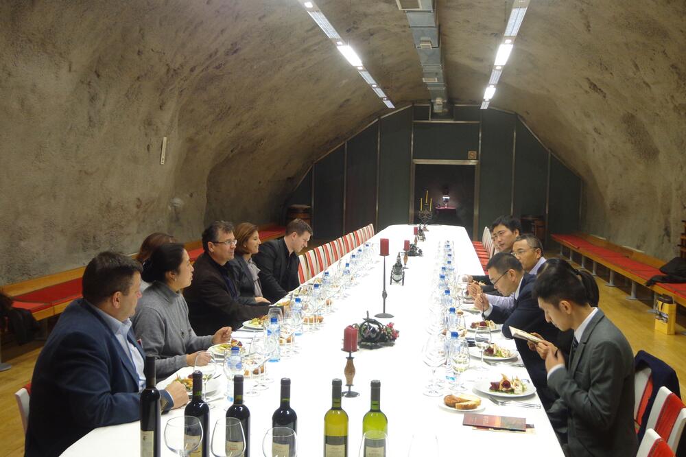 Kineski novinari, Plantaže, Foto: Plantaže