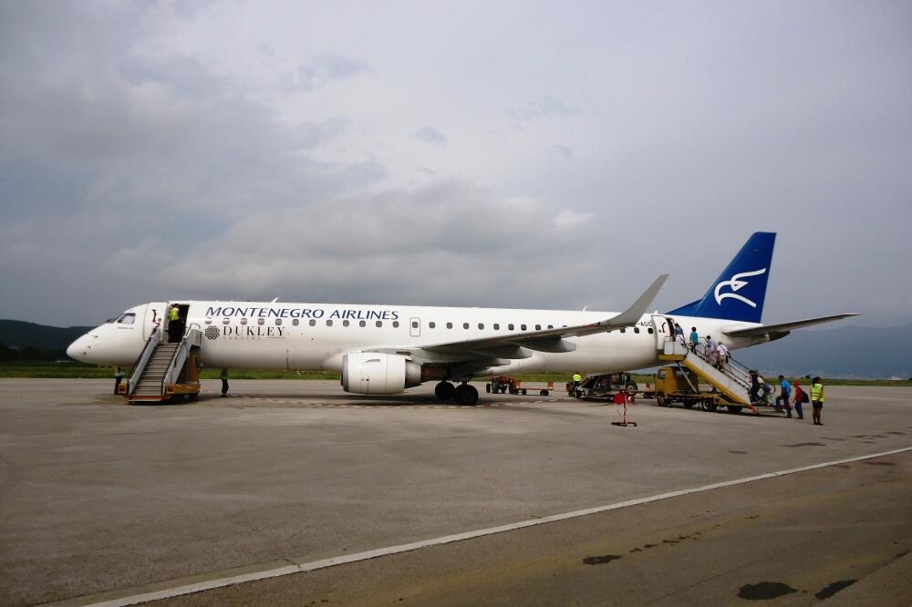 aerodrom Tivat, Foto: Siniša Luković