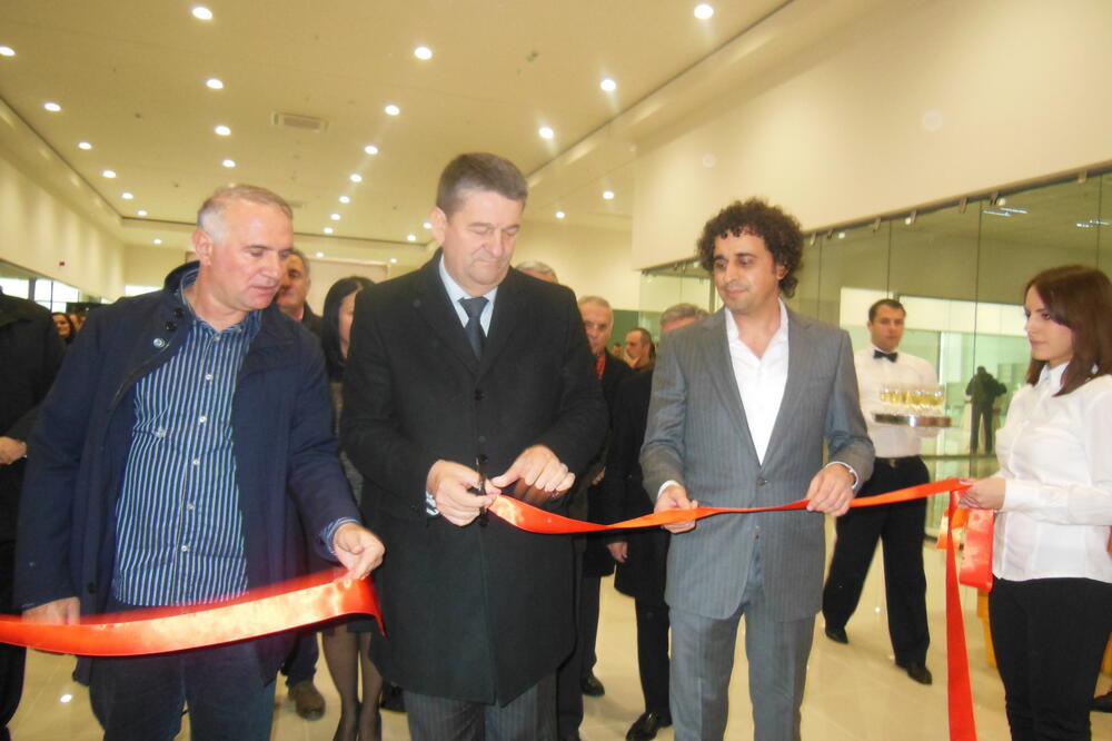 Nikšić, otvaranje hipermarketa Laković, Foto: Svetlana Mandić