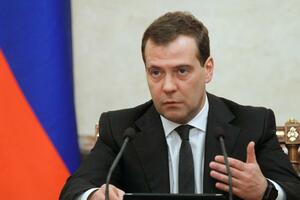 Medvedev: Janukovič shvatio, Porošenko ne