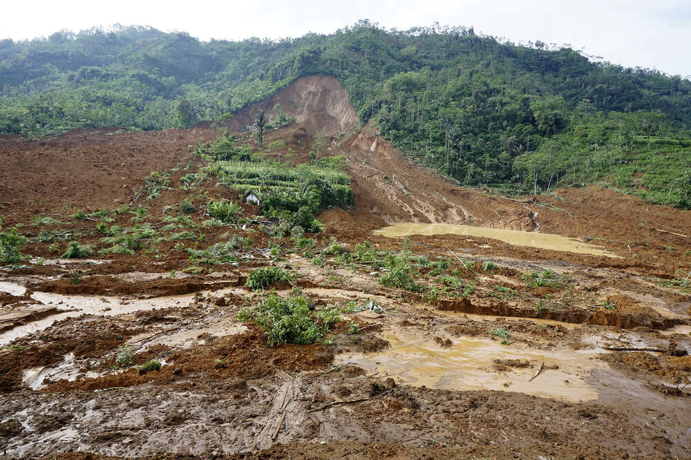 Indonezija, odron, Foto: Reuters
