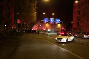 Neredi u Cirihu, huligani palili automobile