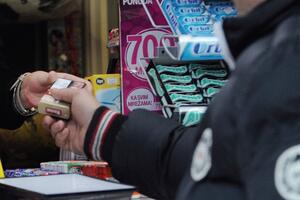 Cigarete skuplje 10 centi