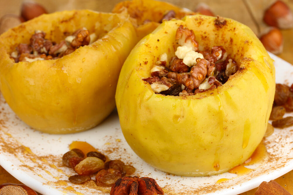 pečene jabuke, Foto: Shutterstock.com