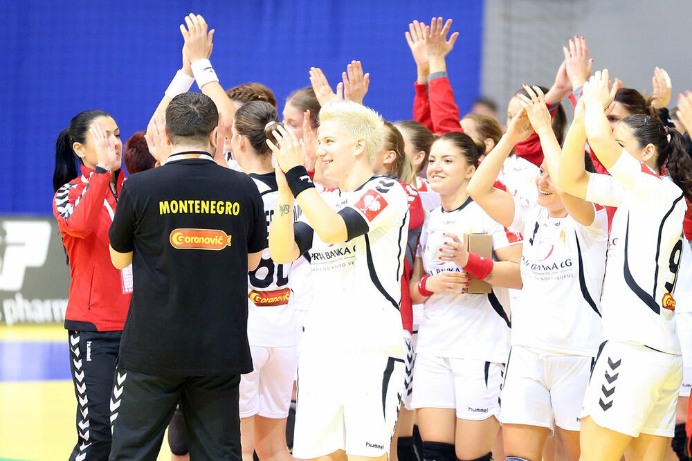 Rukometašice Crne Gore, Foto: Huncro2014.ehf-euro.com