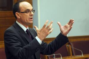 Škrelja: Ostavka je lični čin Vučinića