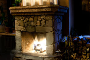 Francuska ministarka protiv zabrane loženja kamina