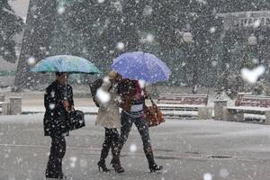 Povremene slabe sniježne padavine na sjeveru