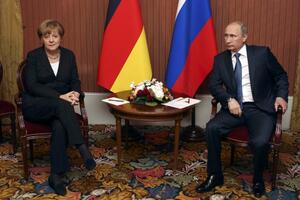 Merkel: Rusija pritiska zemlje Zapadnog Balkana