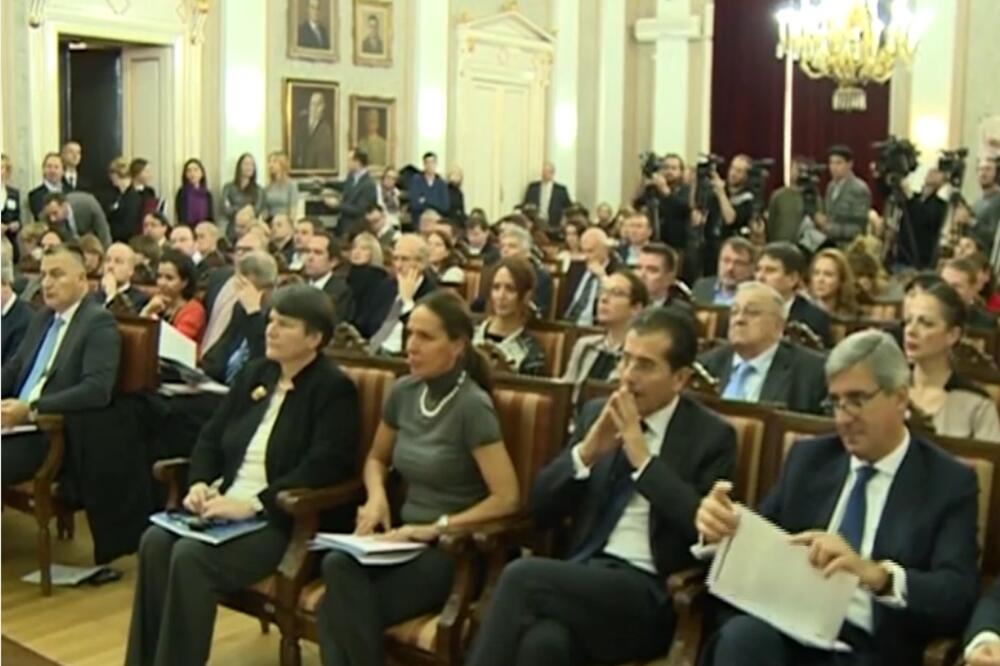 Radmila Vojvodić, Vladimir Popović, Foto: Screenshot