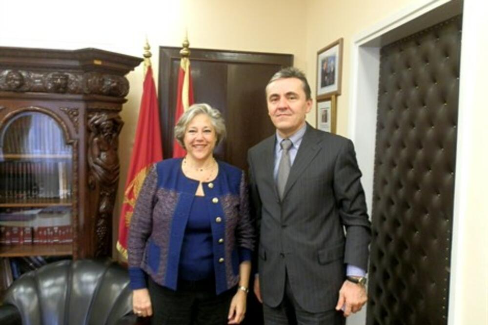 Nichola Dyer, Radoje Žugić, Foto: Gov.me