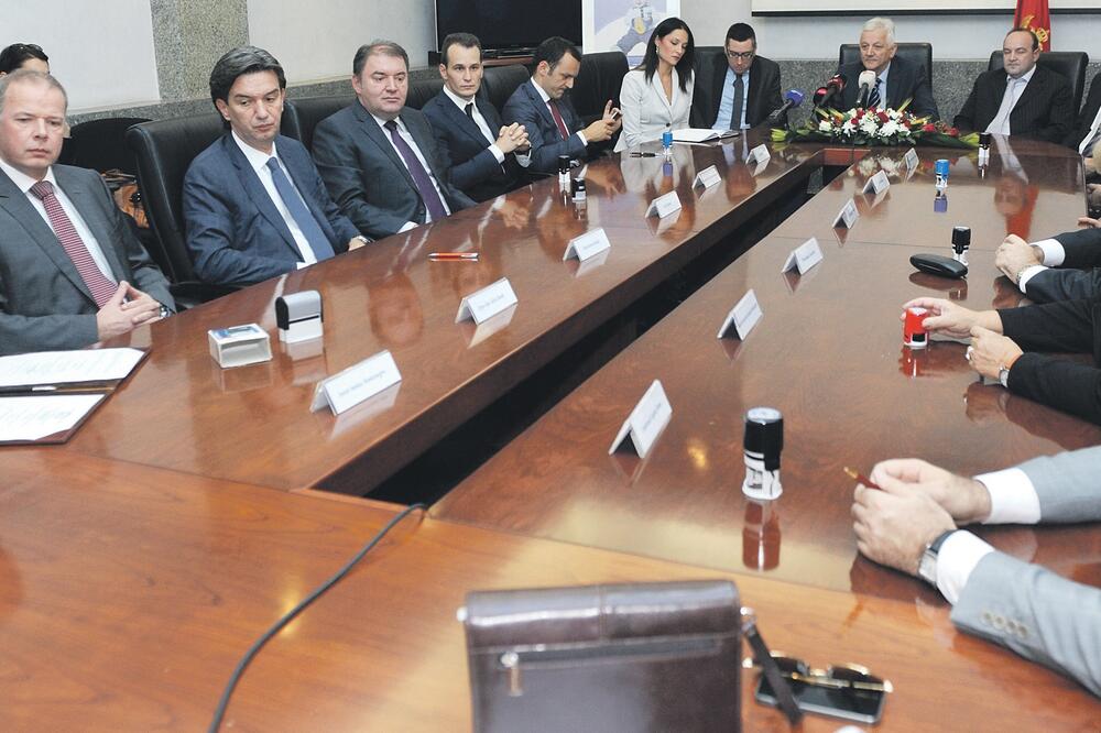 Čelnici banaka i CBCG, Foto: Savo Prelević