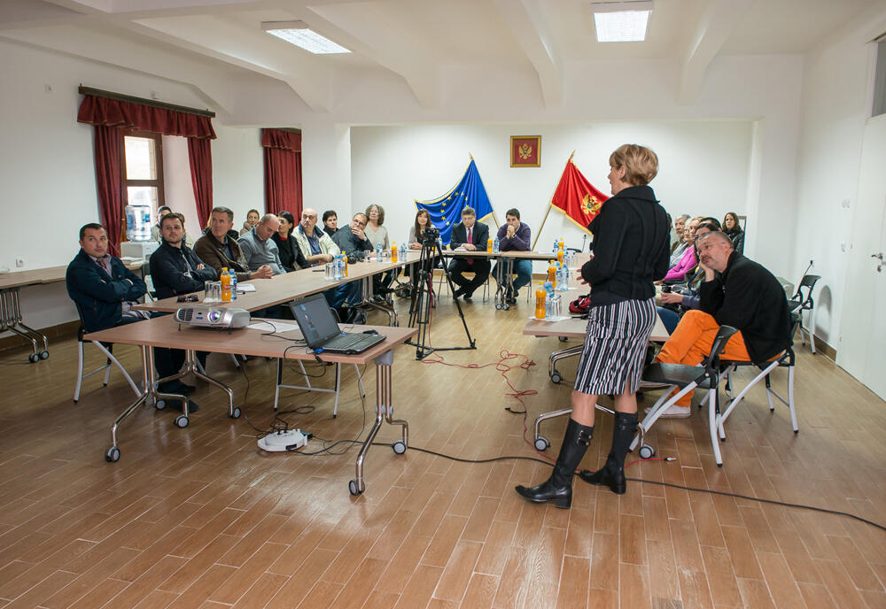 Istraživanja morskih pećina, prezentacija