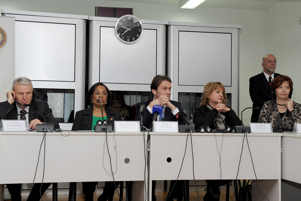 Specijalni istražni tim za borbu protiv organizovanog kriminala, Foto: Mup.gov.me