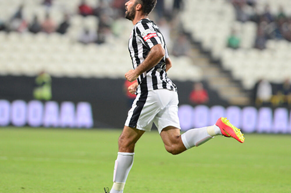 Mirko Vučinić, Foto: Www.jc.ae