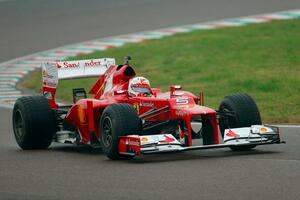 Fetel prvi put provozao Ferari