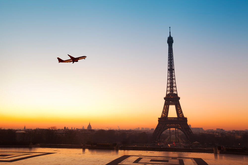 Pariz, avion, Foto: Shutterstock