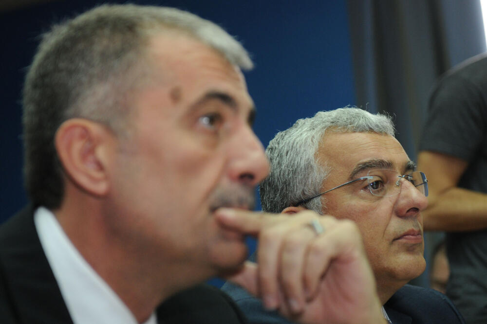 Anketni odbor za Telekom: Bivši poslanik DPS Zoran Jelić i Andrija Mandić, Foto: Savo Prelević
